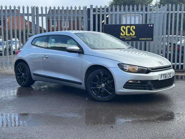 Volkswagen Scirocco 2.0 TDI BlueMotion Tech Euro 5 (s/s) 3dr