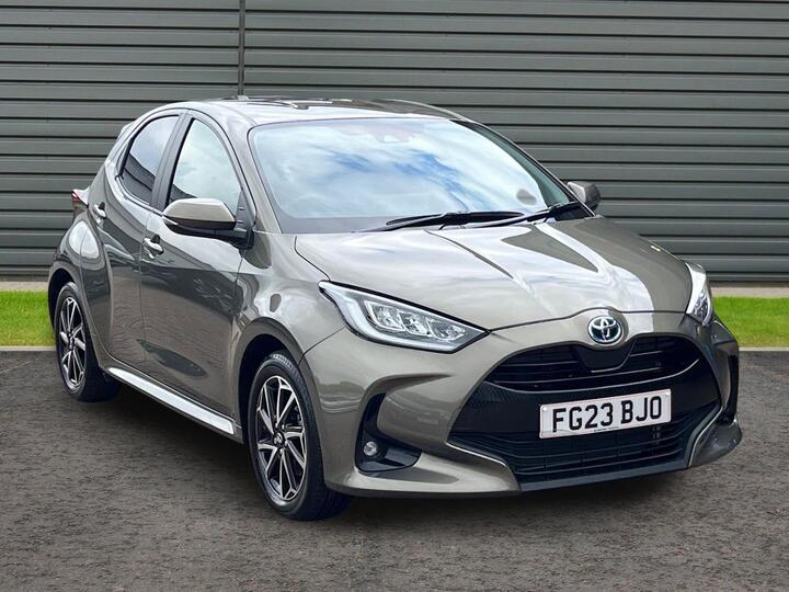 Toyota Yaris 1.5 VVT-h Design E-CVT Euro 6 (s/s) 5dr