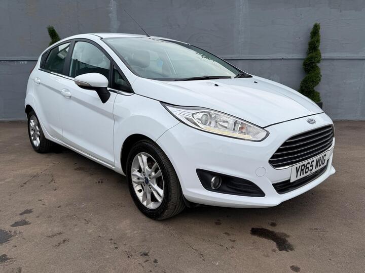 Ford Fiesta 1.0T EcoBoost Zetec Euro 6 (s/s) 5dr Ford Fiesta 1.0T EcoBoost Zetec Euro 6 (s/s) 5dr