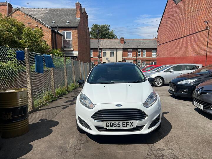 Ford Fiesta 1.0T EcoBoost Zetec White Edition Euro 6 (s/s) 5dr