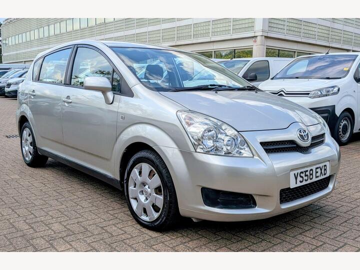 Toyota Corolla Verso 1.6 VVT-i T2 5dr