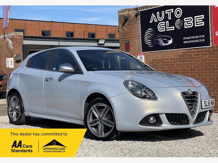 Alfa Romeo Giulietta 2.0 JTDM-2 Exclusive Euro 5 (s/s) 5dr