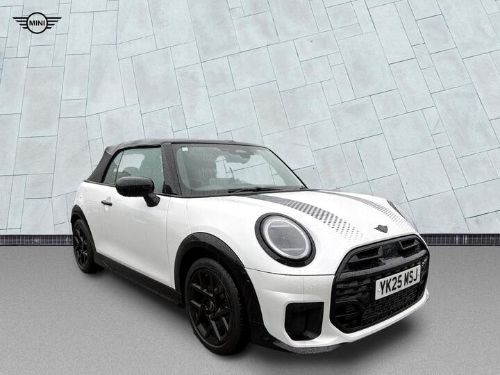 MINI Cooper Convertible 2.0C Sport Steptronic Euro 6 (s/s) 2dr MINI Cooper Convertible 2.0C Sport Steptronic Euro 6 (s/s) 2dr