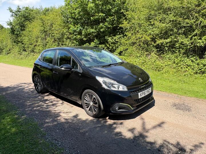 Peugeot 208 1.2 PureTech XS Lime Euro 6 5dr