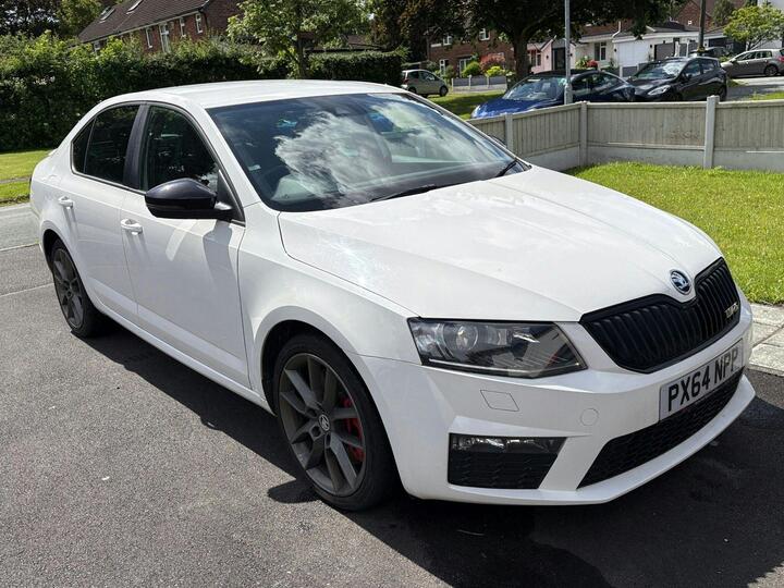 Skoda Octavia 2.0 TDI VRS Euro 5 (s/s) 5dr Skoda Octavia 2.0 TDI VRS Euro 5 (s/s) 5dr