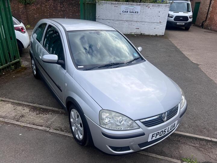 Vauxhall Corsa 1.2i 16v SXi 3dr