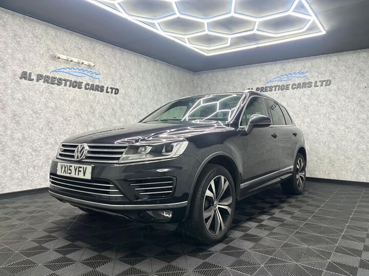 Volkswagen Touareg 3.0 TDI V6 BlueMotion Tech R-Line Tiptronic 4WD Euro 6 (s/s) 5dr