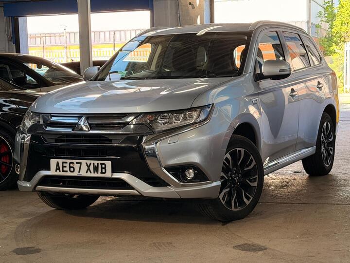 Mitsubishi Outlander 2.0h 12kWh 4h CVT 4WD Euro 6 (s/s) 5dr