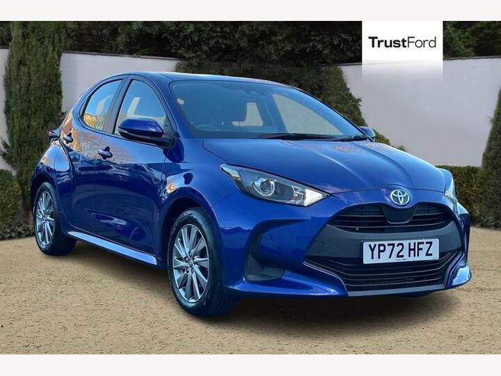Toyota YARIS 1.5 VVT-h Icon E-CVT Euro 6 (s/s) 5dr