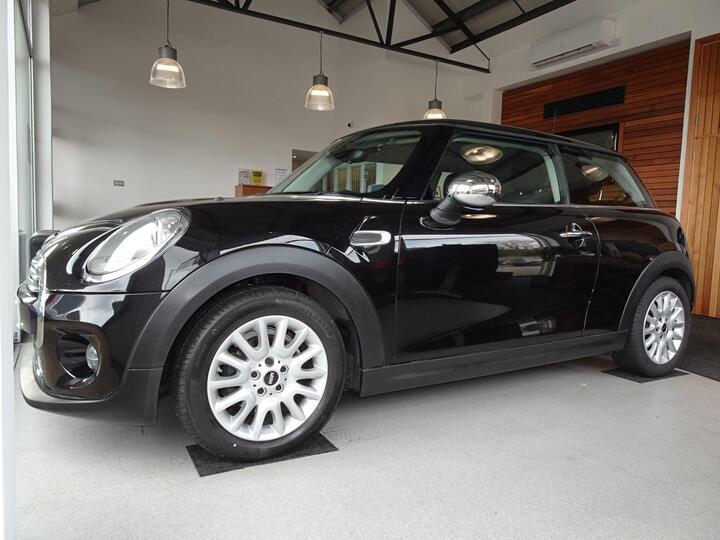 MINI Hatch 1.5 Cooper Euro 6 (s/s) 3dr