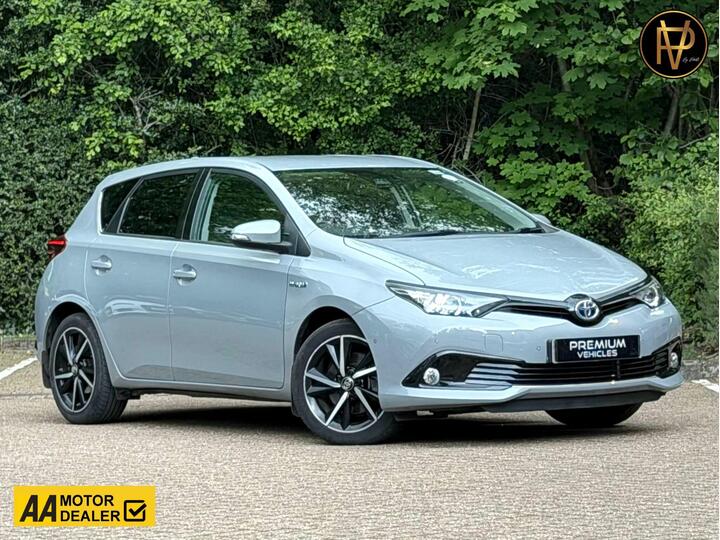 Toyota Auris 1.8 VVT-h Design CVT Euro 6 (s/s) 5dr Toyota Auris 1.8 VVT-h Design CVT Euro 6 (s/s) 5dr