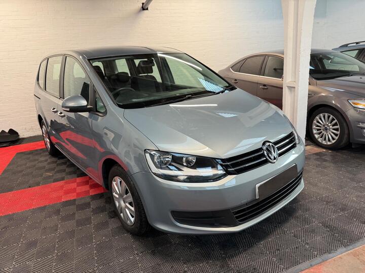 Volkswagen Sharan 2.0 TDI BlueMotion Tech S Euro 5 (s/s) 5dr Volkswagen Sharan 2.0 TDI BlueMotion Tech S Euro 5 (s/s) 5dr