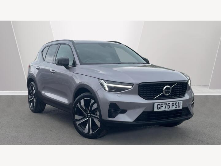 Volvo XC40 2.0 B3 MHEV Ultra Dark DCT Auto Euro 6 (s/s) 5dr