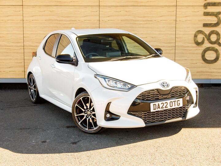 Toyota Yaris 1.5 VVT-h GR SPORT E-CVT Euro 6 (s/s) 5dr