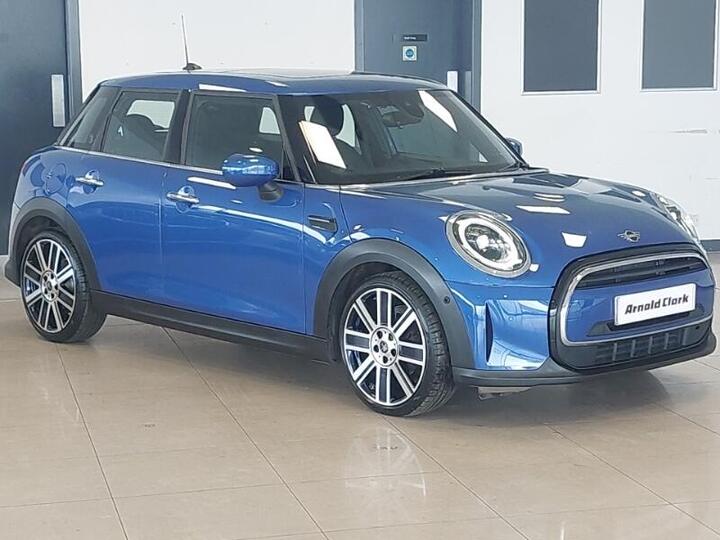 MINI Hatch 1.5 Cooper Exclusive Steptronic Euro 6 (s/s) 5dr