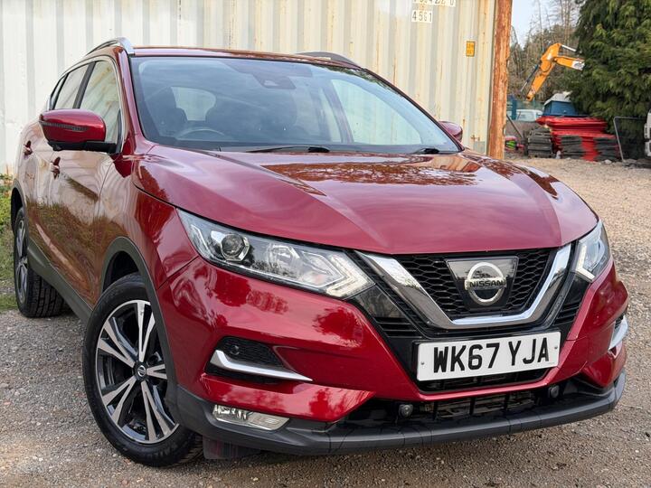 Nissan Qashqai 1.2 DIG-T N-Connecta XTRON Euro 6 (s/s) 5dr