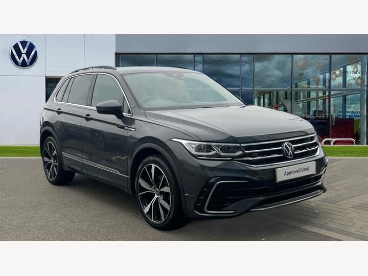 Volkswagen Tiguan 2.0 TDI R-Line DSG Euro 6 (s/s) 5dr Volkswagen Tiguan 2.0 TDI R-Line DSG Euro 6 (s/s) 5dr