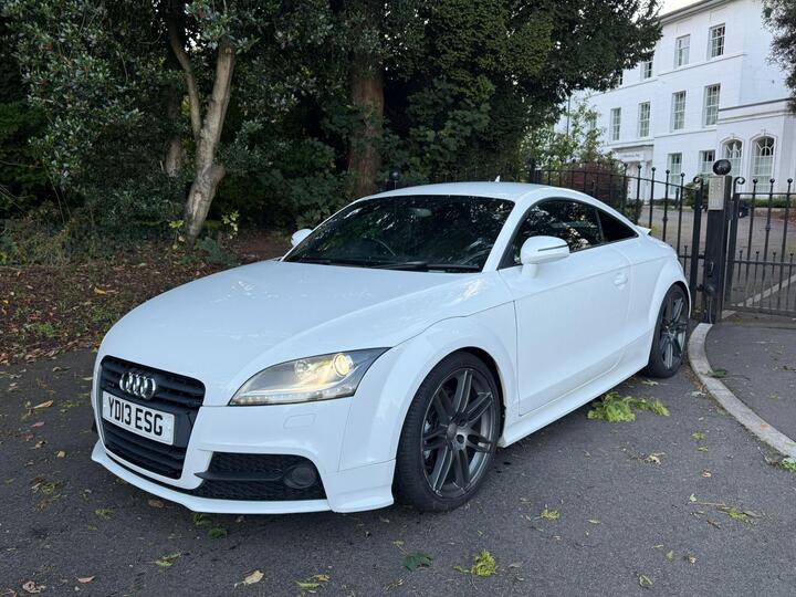 Audi TT 2.0 TDI Black Edition Quattro Euro 5 3dr