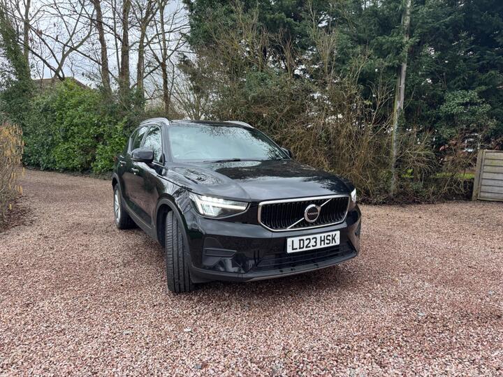 Volvo XC40 2.0 B3 MHEV Core DCT Auto Euro 6 (s/s) 5dr
