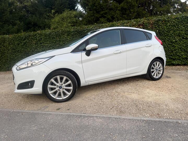 Ford Fiesta 1.0T EcoBoost Titanium Euro 6 (s/s) 5dr