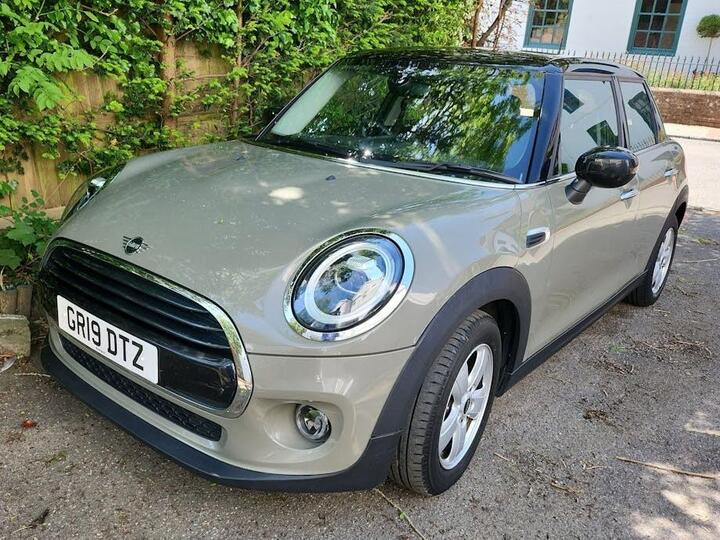 MINI Hatch 1.5 Cooper Classic Steptronic Euro 6 (s/s) 5dr