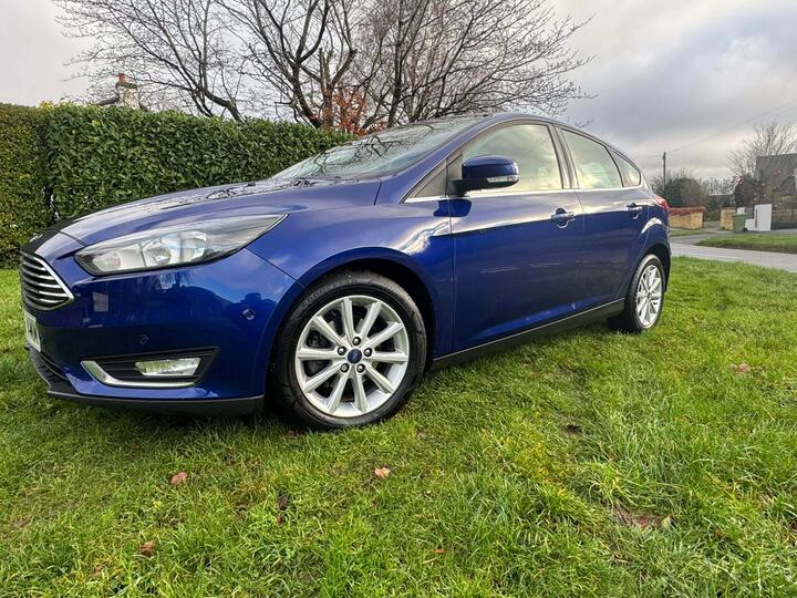 Ford Focus 1.0T EcoBoost Titanium Euro 6 (s/s) 5dr