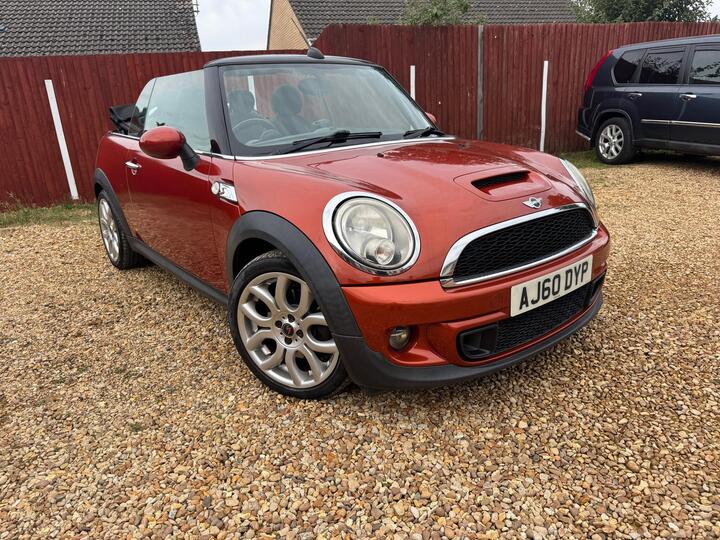 MINI Convertible 1.6 Cooper S Euro 5 (s/s) 2dr