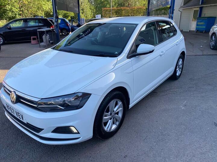 Volkswagen Polo 1.0 SE Euro 6 (s/s) 5dr Volkswagen Polo 1.0 SE Euro 6 (s/s) 5dr