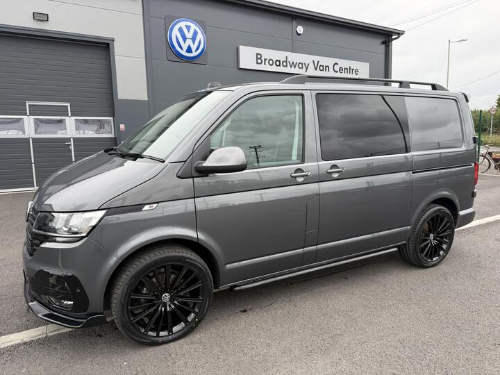 Volkswagen Transporter Volkswagen Transporter 2.0 TDI 6 Seat Kombi Highline Panel Van 5dr Diesel Manual SWB In Indium Grey - Euro 6
