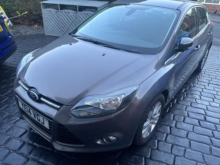 Ford Focus 1.0T EcoBoost Titanium Navigator Euro 5 (s/s) 5dr