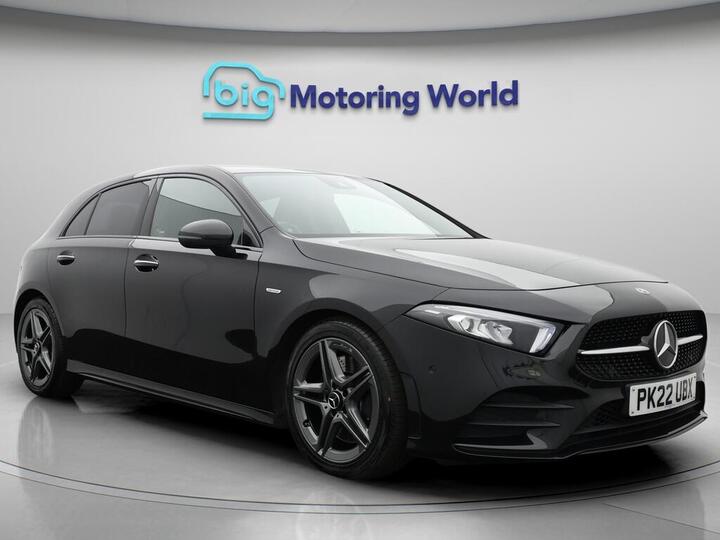 Mercedes-Benz A Class 2.0 A250 AMG Line Edition (Premium) 7G-DCT Euro 6 (s/s) 5dr