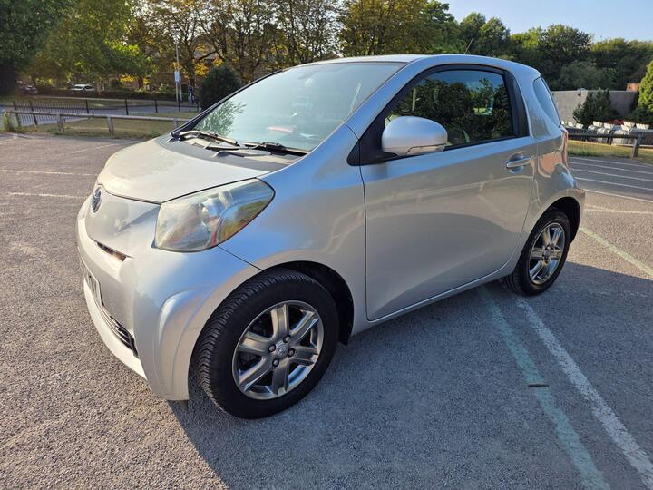 Toyota IQ 1.0 VVT-i 2 Euro 5 3dr