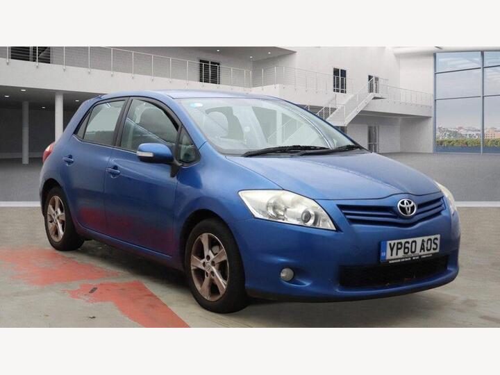 Toyota Auris 1.33 Dual VVT-i TR Euro 4 (s/s) 5dr Toyota Auris 1.33 Dual VVT-i TR Euro 4 (s/s) 5dr