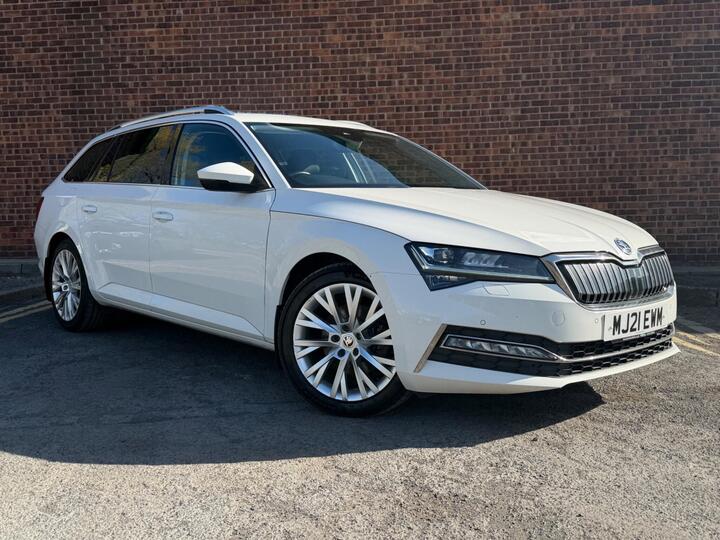 Skoda Superb 1.4 TSI IV 13kWh SE L DSG Euro 6 (s/s) 5dr Skoda Superb 1.4 TSI IV 13kWh SE L DSG Euro 6 (s/s) 5dr