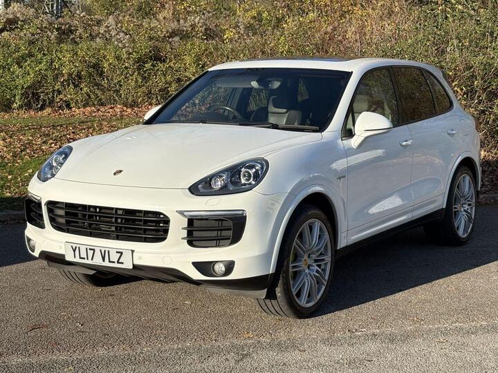 Porsche CAYENNE 3.0 V6 E-Hybrid S Platinum Edition TiptronicS 4WD Euro 6 (s/s) 5dr