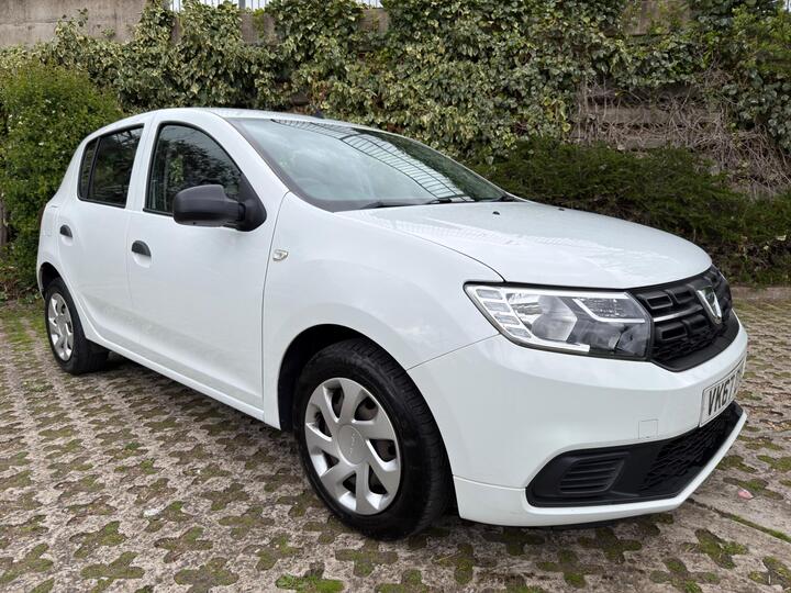 Dacia Sandero 1.0 SCe Ambiance Euro 6 5dr Dacia Sandero 1.0 SCe Ambiance Euro 6 5dr