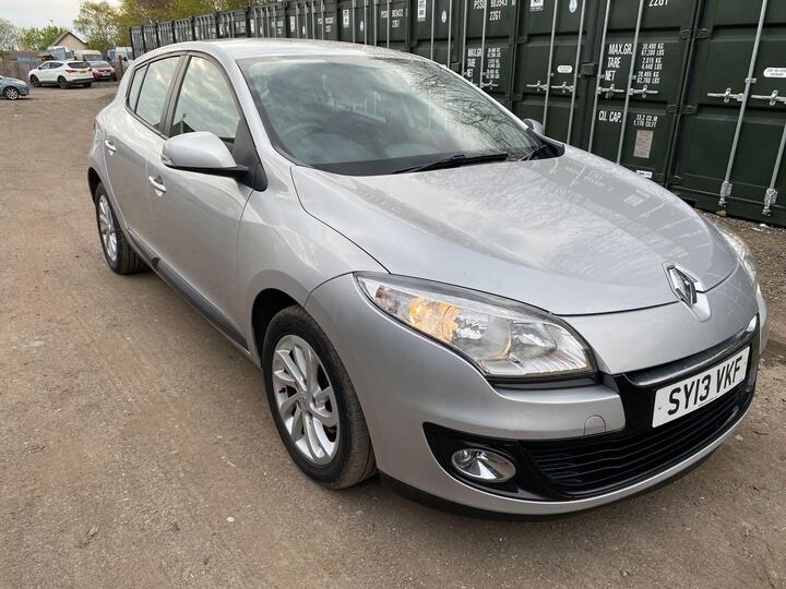 Renault Megane 1.6 16V Expression + Euro 5 5dr