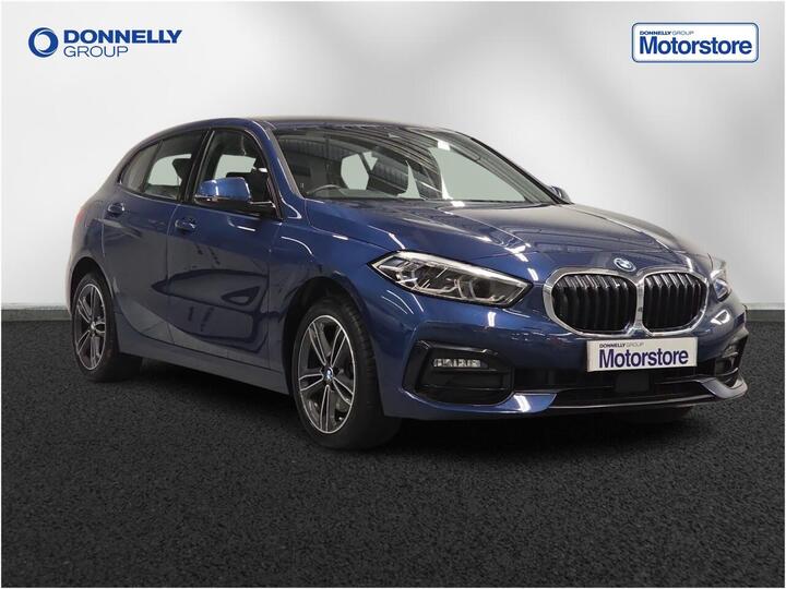 BMW 1 Series 2.0 118d Sport (LCP) Auto Euro 6 (s/s) 5dr BMW 1 Series 2.0 118d Sport (LCP) Auto Euro 6 (s/s) 5dr