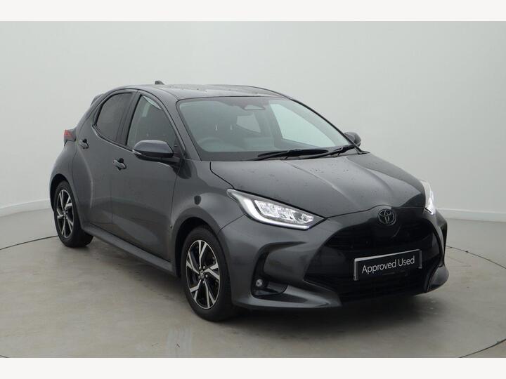 Toyota Yaris 1.5 VVT-h Design E-CVT Euro 6 (s/s) 5dr