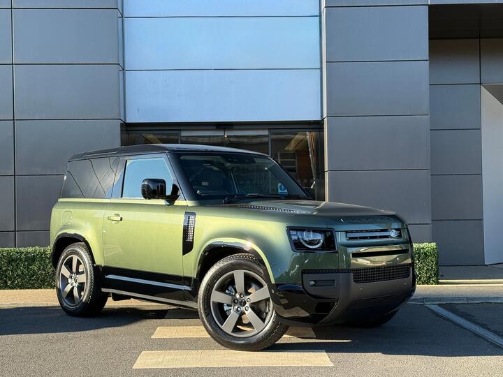 Land Rover Defender 90 3.0 D250 MHEV X-Dynamic SE Auto 4WD Euro 6 (s/s) 3dr