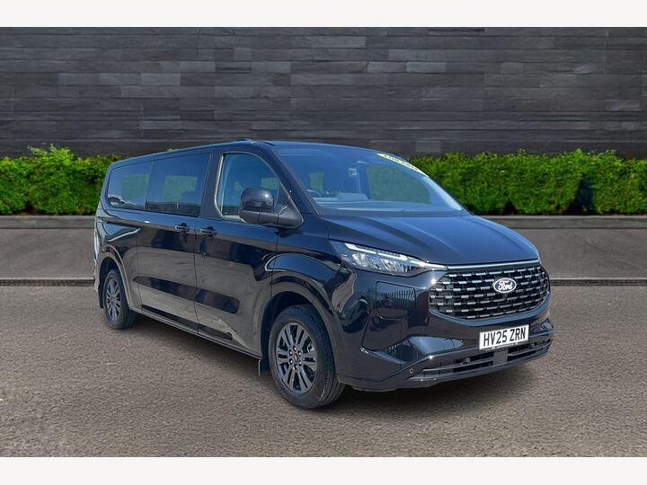 Ford Tourneo Custom 2.5 340 Duratec 11.8kWh Titanium Auto L2 Euro 6 5dr