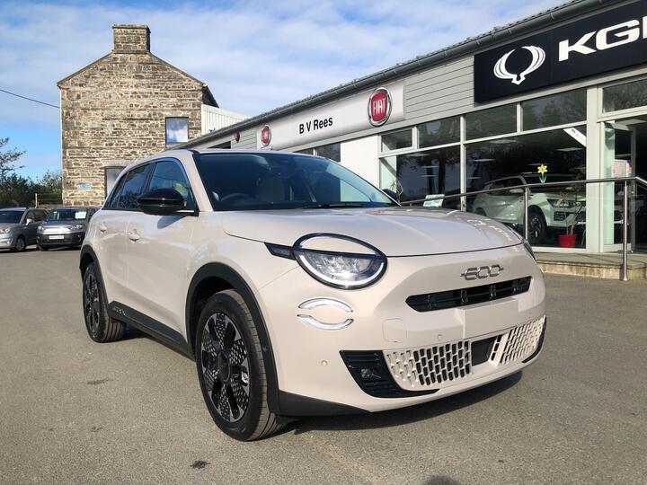 Fiat 600 1.2 MHEV La Prima E-DCT Euro 6 (s/s) 5dr