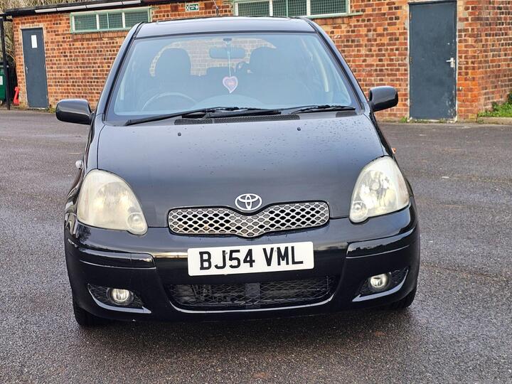 Toyota Yaris 1.3 VVT-i T Spirit 5dr Toyota Yaris 1.3 VVT-i T Spirit 5dr