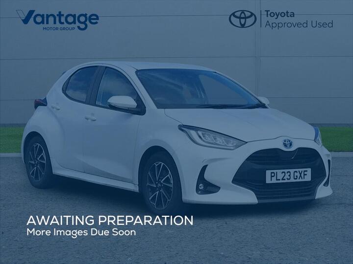 Toyota Yaris 1.5 VVT-h Design E-CVT Euro 6 (s/s) 5dr