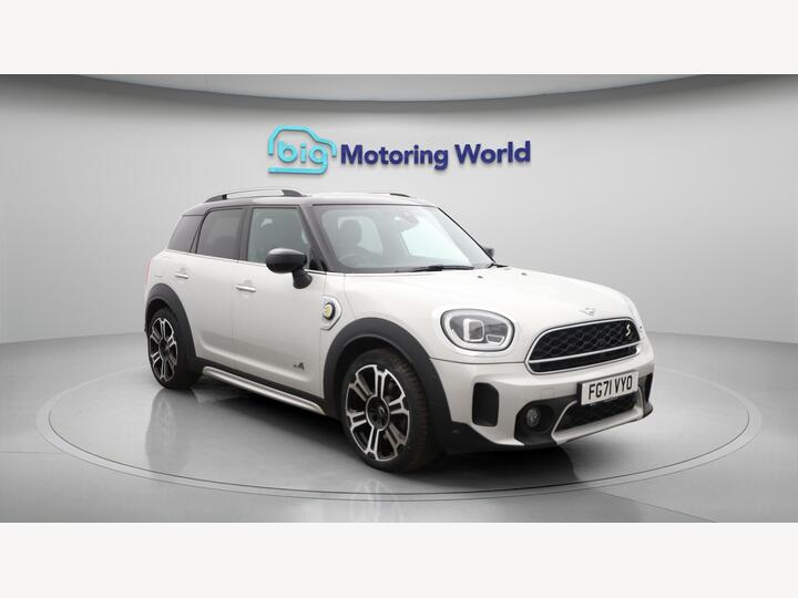 MINI Countryman 1.5 10kWh Cooper SE Exclusive Auto ALL4 Euro 6 (s/s) 5dr