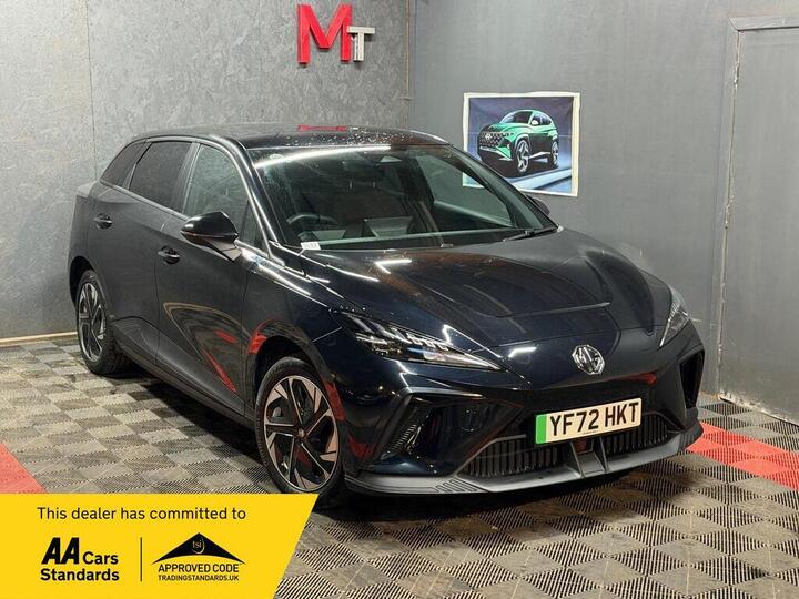 MG MG4 64kWh SE Long Range Auto 5dr