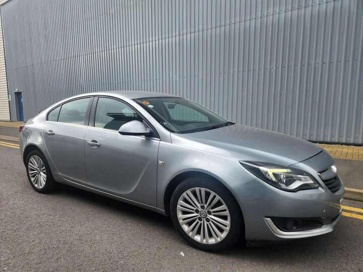 Vauxhall Insignia 2.0 CDTi Design Euro 5 5dr