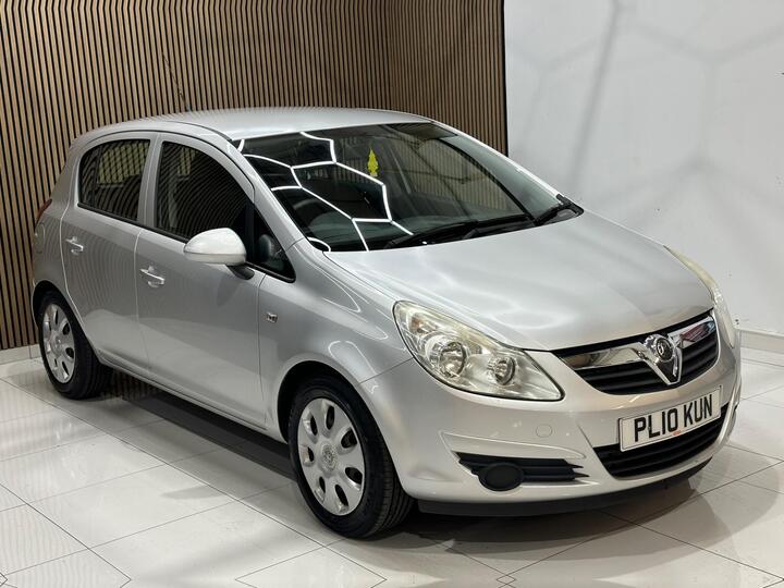 Vauxhall Corsa 1.4i 16v Exclusiv 5dr
