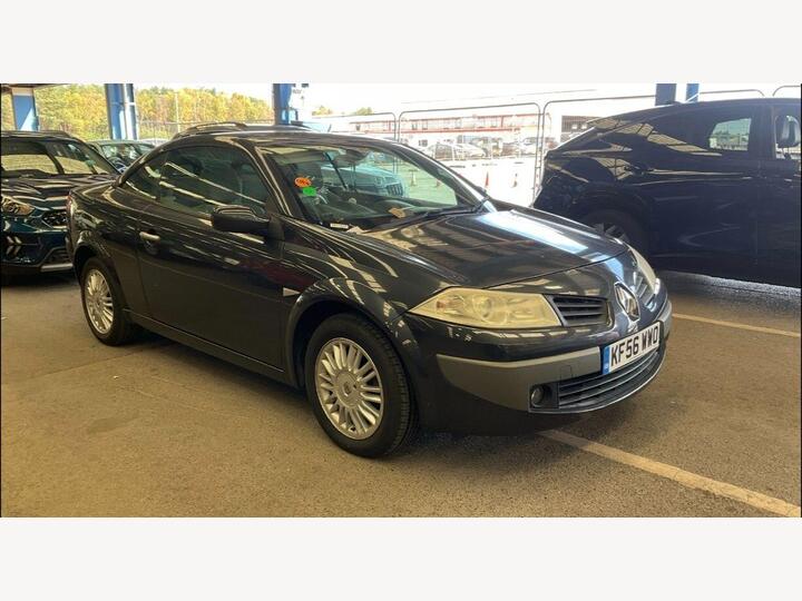 Renault Megane 2.0 VVT Privilege Proactive 2dr