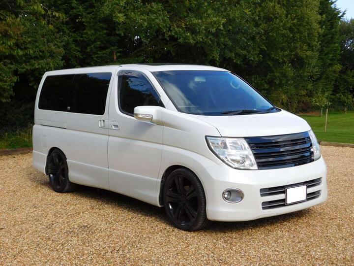 Nissan Elgrand 2.5 Auto Highway Star Aero Pack 7 Seater